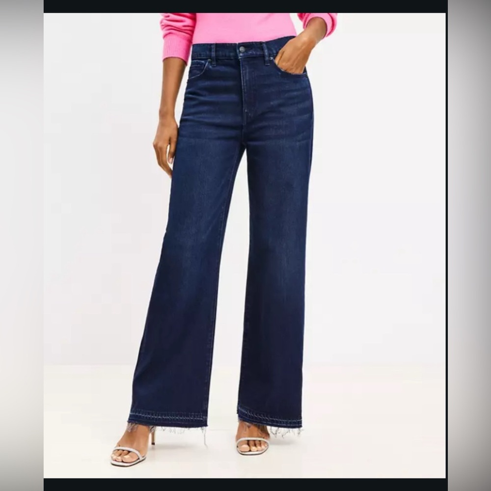 Loft - distressed hem, denim, wide legged trouser pants. Size 27/4 petite